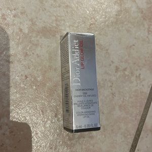 ❗️NWT VIRAL DIOR LIP OIL❗️